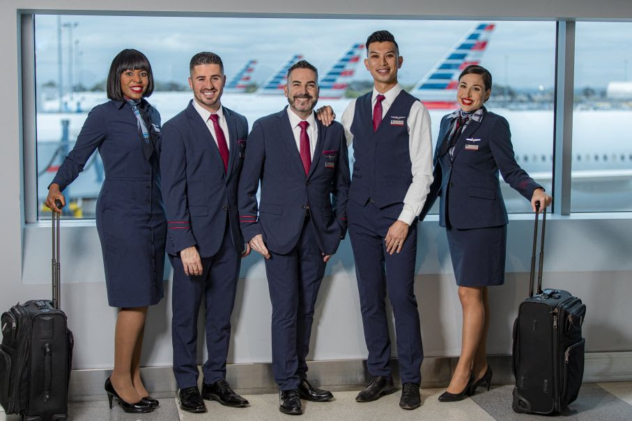 American Airlines lança novos uniformes para mais de 50 mil funcionários -  VoeNews - Notícias do Turismo