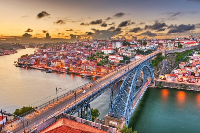 Fique por dentro: Brasileiros ampliam presença em Portugal; viagens à Europa têm duração mediana de 17 dias